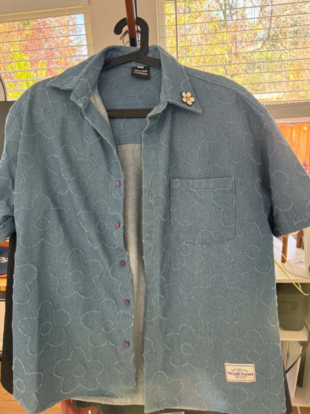 Yellow Flicker Denim Daisy Embroidered Short Sleeve Button Up Shirt M Unisex